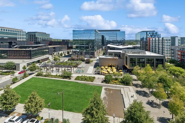Building Photo - AMLI Spring District
