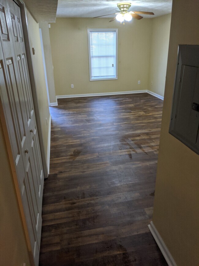 Foto del edificio - Carlton Street Townhomes