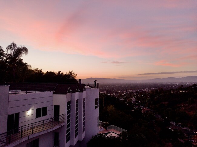 Foto del edificio - 3630 Avenida del Sol