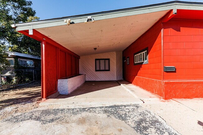 Foto del edificio - 4402 44th St