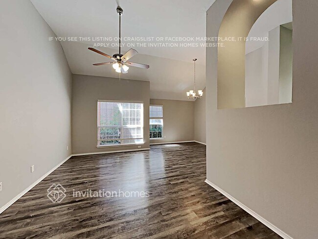 Foto del edificio - 2605 Centenary Dr