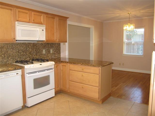 Building Photo - 6138 Woodcrest Ln