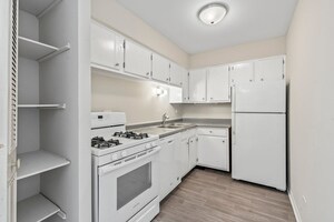 Foto del edificio - 8232 Niles Center Rd