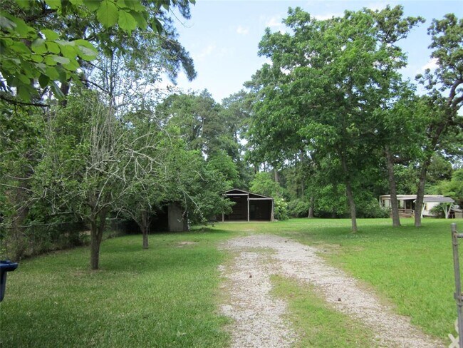 Foto del edificio - 4018 E Mossy Oaks Rd