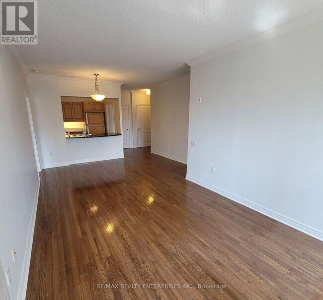 Building Photo - 2-402 Edith Dr