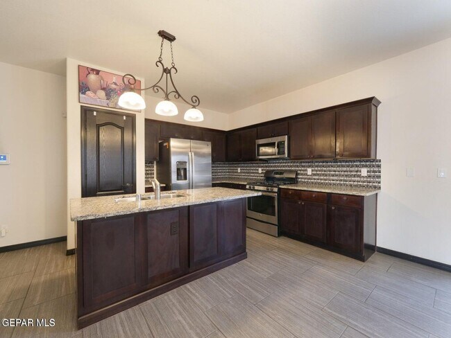 Foto del edificio - 11629 Grotto Bay Ct