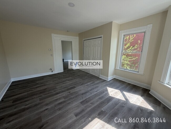 Foto del edificio - 230-230 Franklin Ave