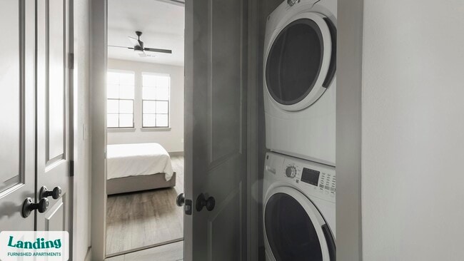 Foto del edificio - 1215 Sawyer St