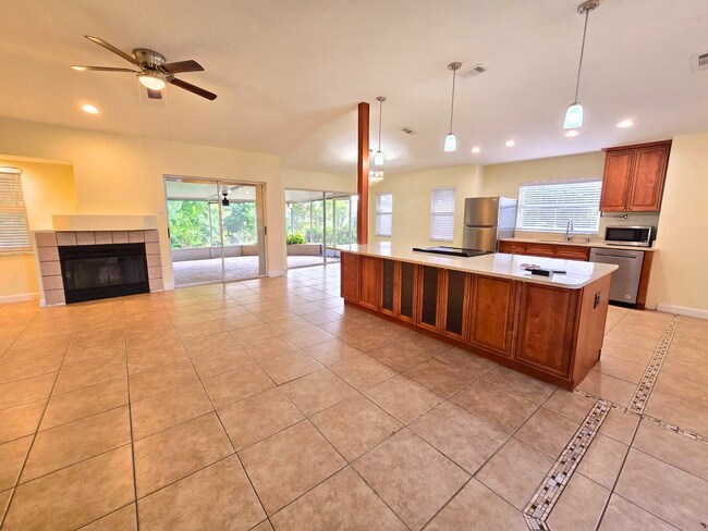 Foto del edificio - Stunning 3BR/ 2BA Home in The Trails Near UTC