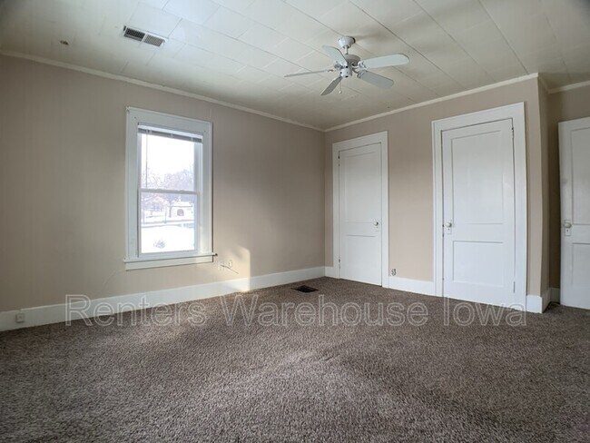 Building Photo - 1151 65th St
