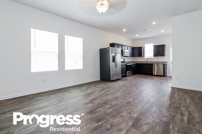 Building Photo - 35138 White Water Lily Way