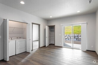 2BR, 2BA - 1,118SF - Riverside at Coyote Rock
