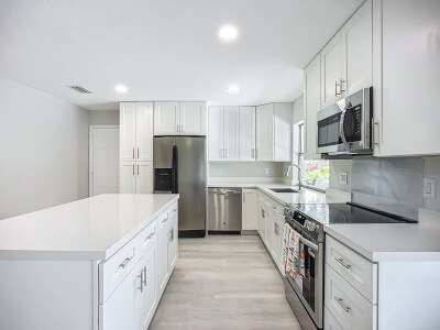 Foto del edificio - 5542 32nd Ave SW