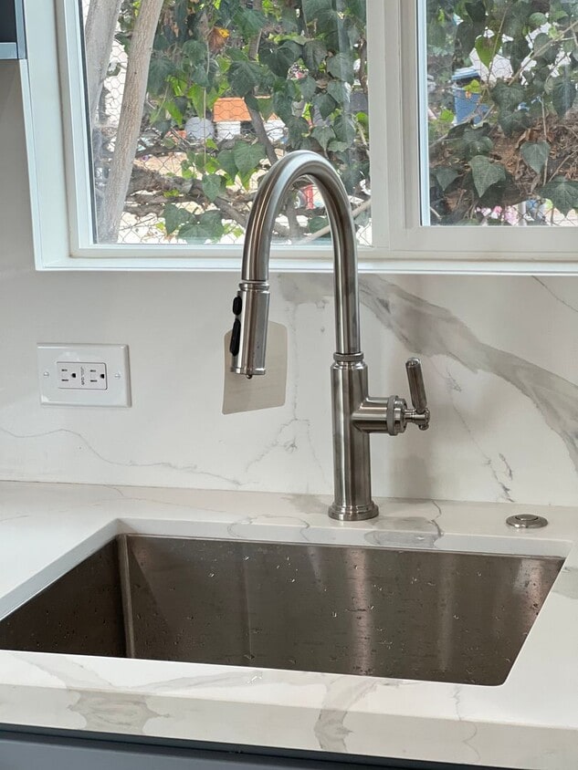 Brand New construction! 2 bed 1 bath, Enj... - Brand New construction! 2 bed 1 bath,  Enj...