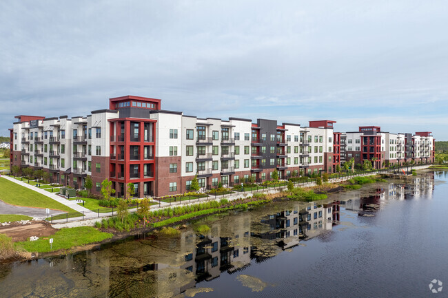 Building Photo - Parkway Crossings