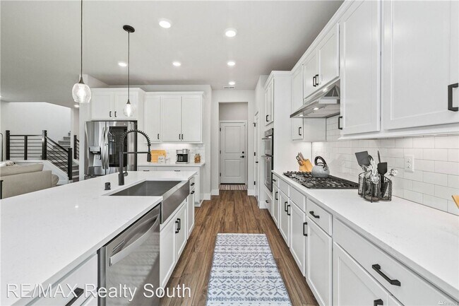 Building Photo - 4 br, 3 bath House - 33235 Glacier Ave SE,...