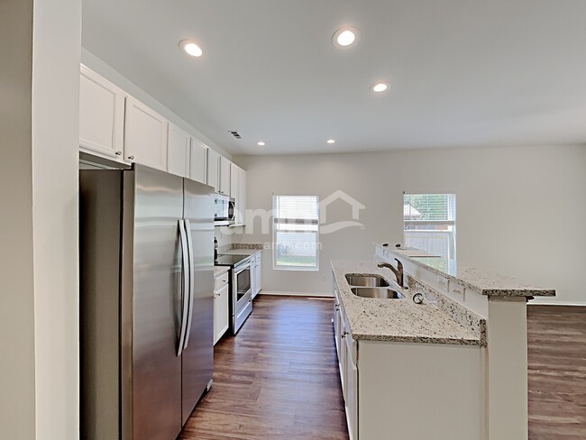 Foto del edificio - 5411 Fenway Dr