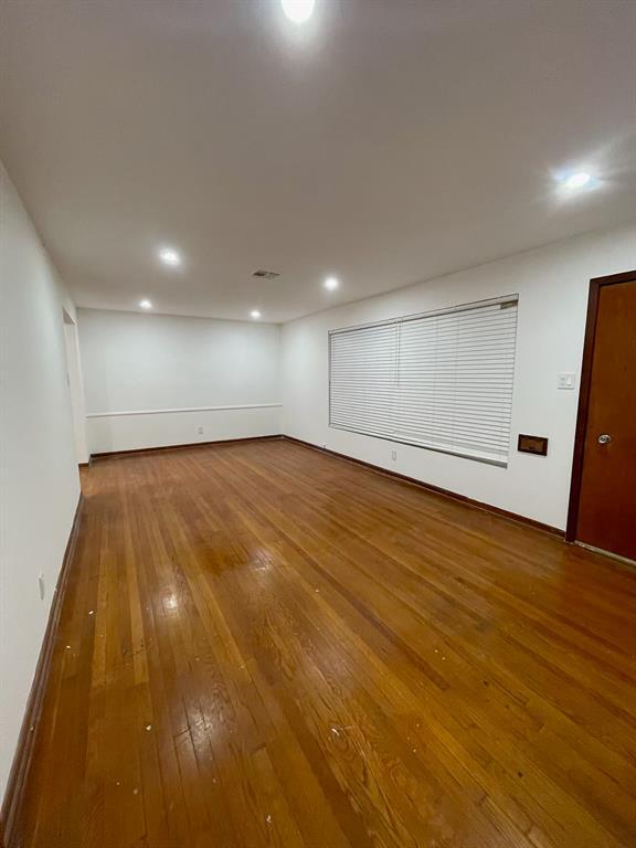 Foto del edificio - 225 W Spreading Oak Dr