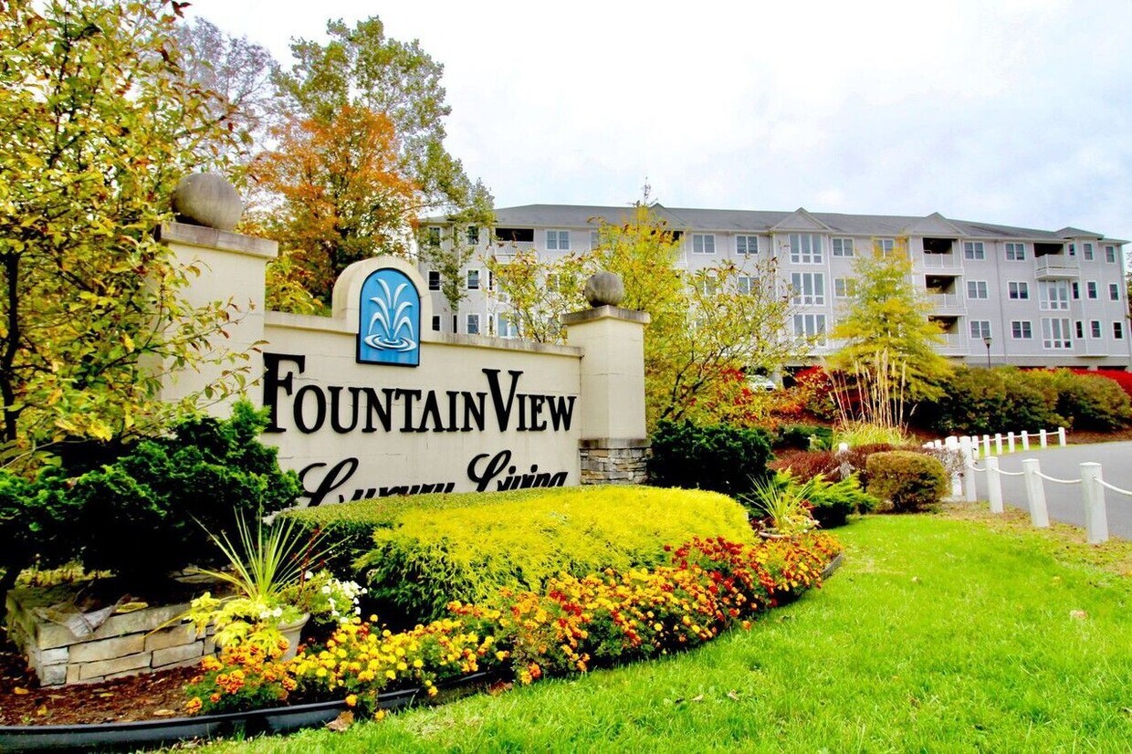 Primary Photo - 134 Fountain Vw