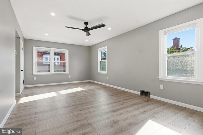 Foto del edificio - 219 3rd St