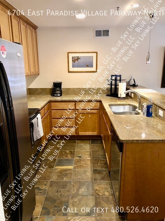 Foto del edificio - 4704 E Paradise Village Pkwy N