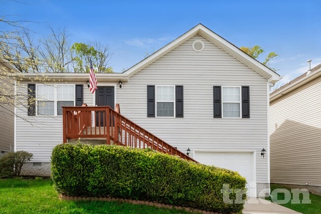 Building Photo - 649 Belgium Dr