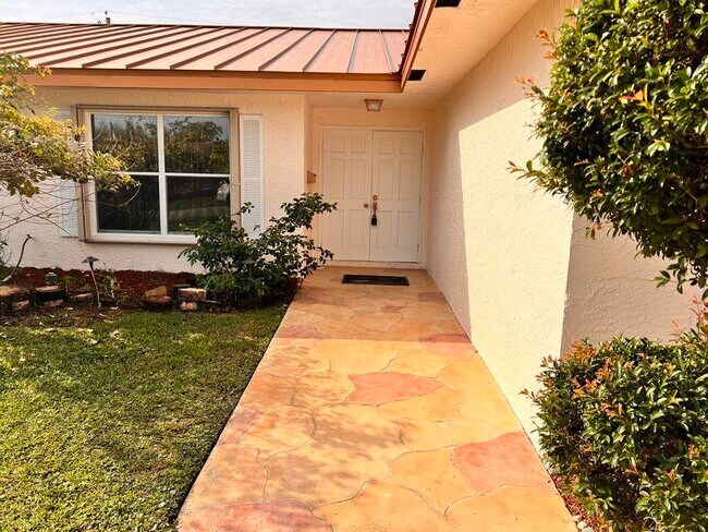 Foto del edificio - 1580 NW 11th St