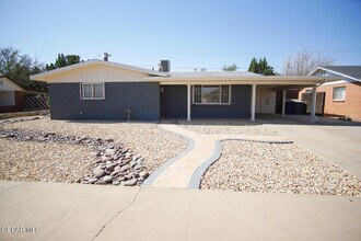 Building Photo - 9832 Heather Ave