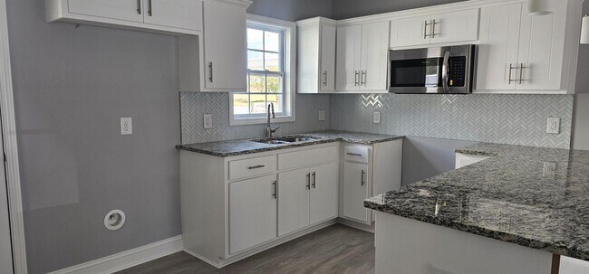 Foto del edificio - 1265 Cross Creek Cir