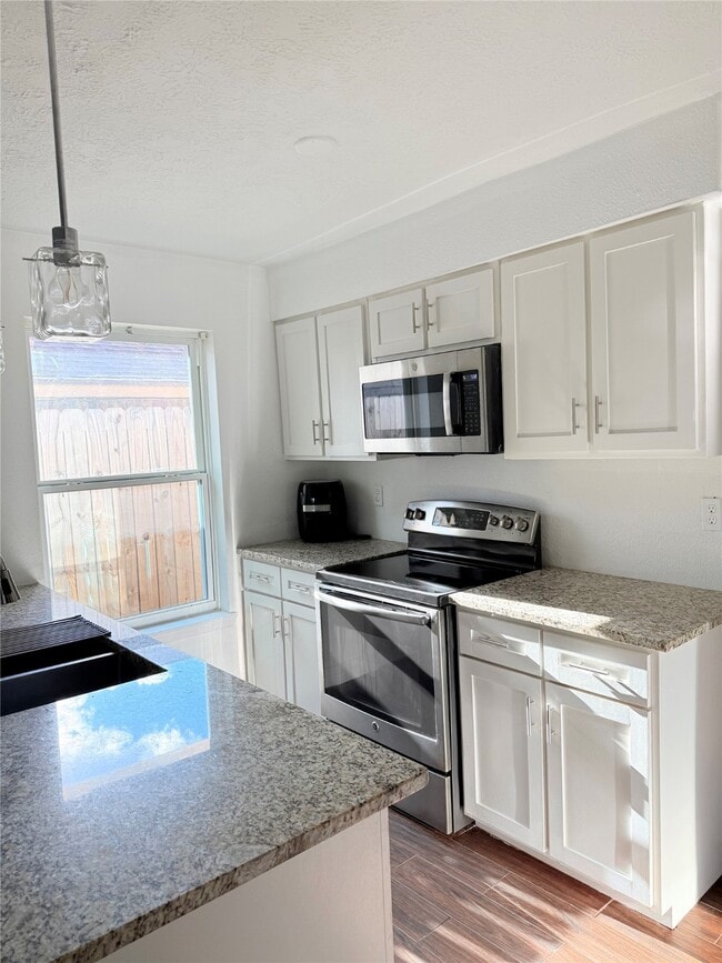 Foto del edificio - 5914 Bridgegate Dr