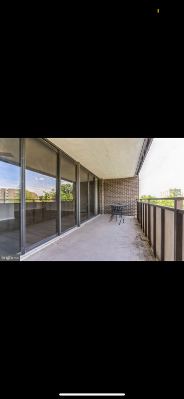 Foto del edificio - 250 S Reynolds St