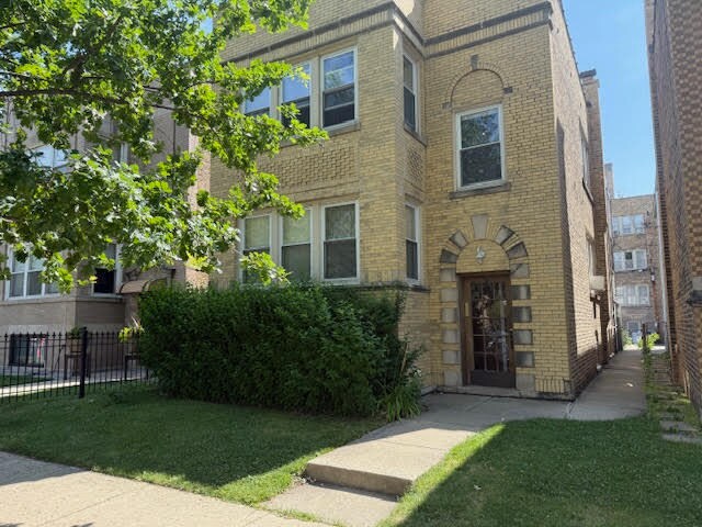 Foto del edificio - 5705 N Bernard St