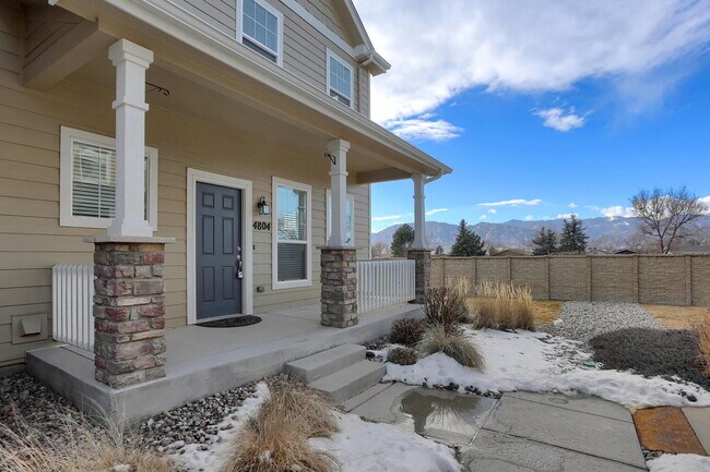 Foto del edificio - Open Concept Townhome in Excellent Conditi...