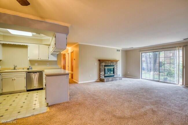 Foto del edificio - 2 br, 1 bath  - 30506 Oakridge Manor Dr