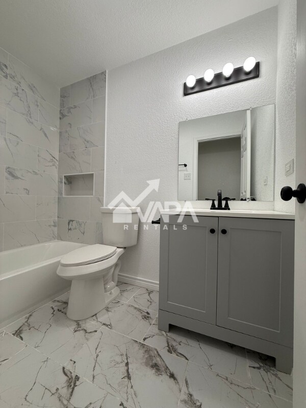 Foto del edificio - 9711 Flagstaff Dr