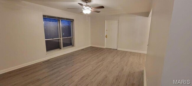 Foto del edificio - 10407 Briarbend Dr