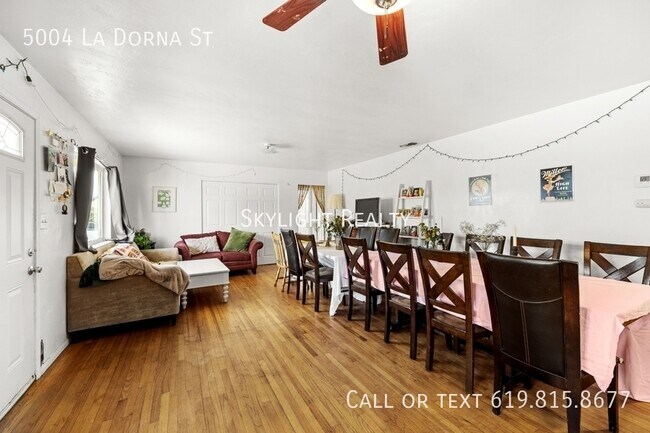 Foto del edificio - 5004 La Dorna St