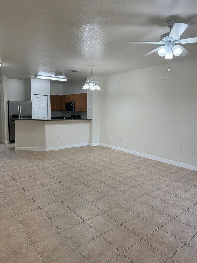 Building Photo - 1721 SW 81st Ter