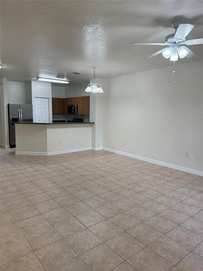 Foto del edificio - 1721 SW 81st Ter
