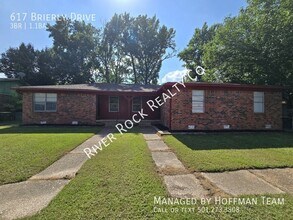 Building Photo - 617 Brierly Dr