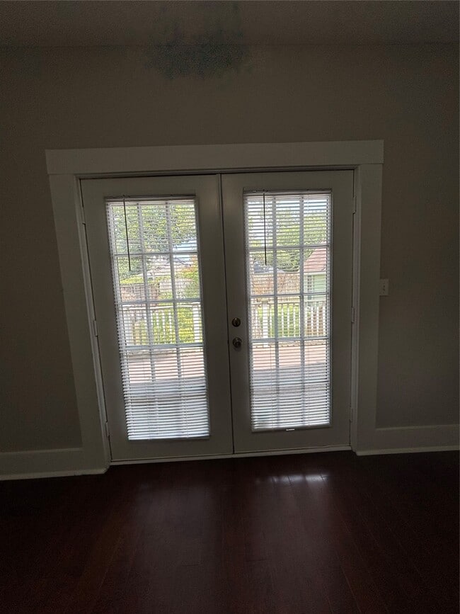 Foto del edificio - 841 E 23rd St