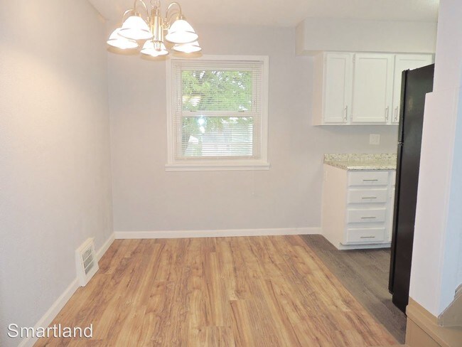 Foto del edificio - 109 Tudor Ave