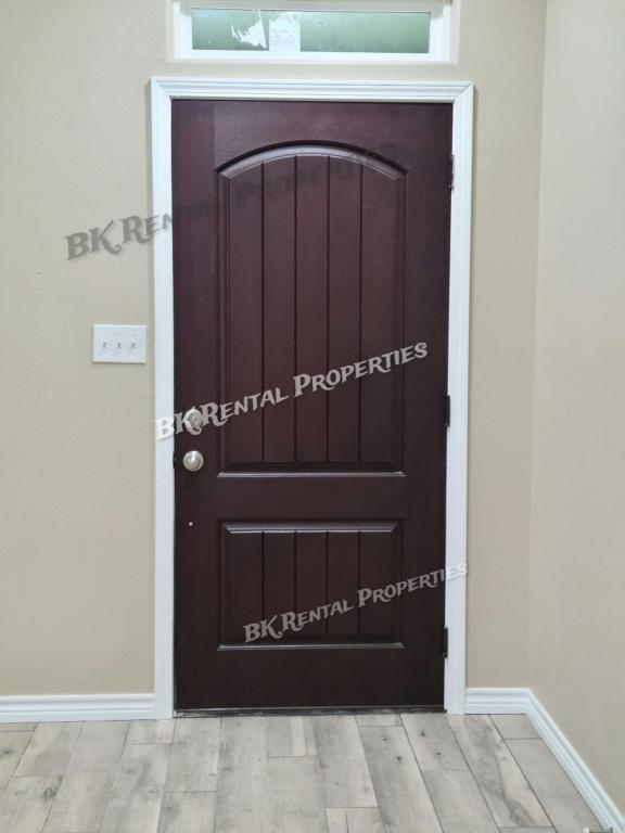 Foto del edificio - 7972 Keith Rd