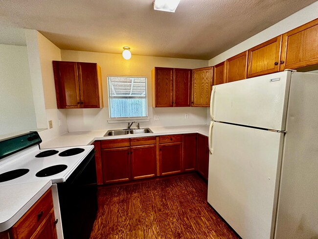 Building Photo - 2/1 Home in Kerrville