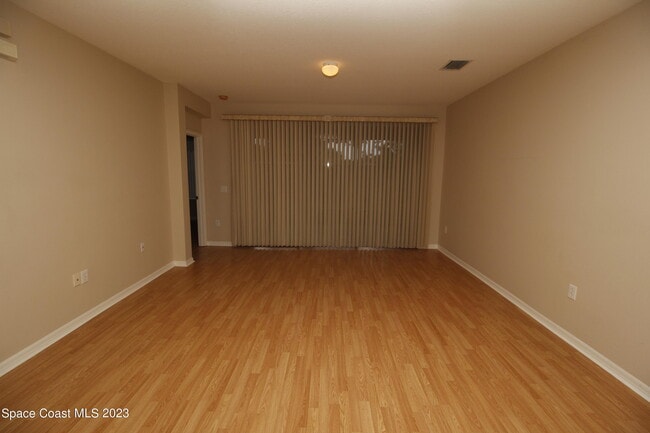 Building Photo - 912 Handsome Cab Ln