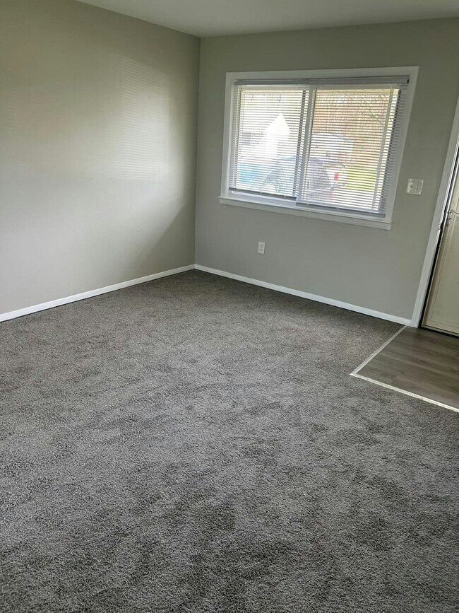 Foto del edificio - 16130 Lauren St