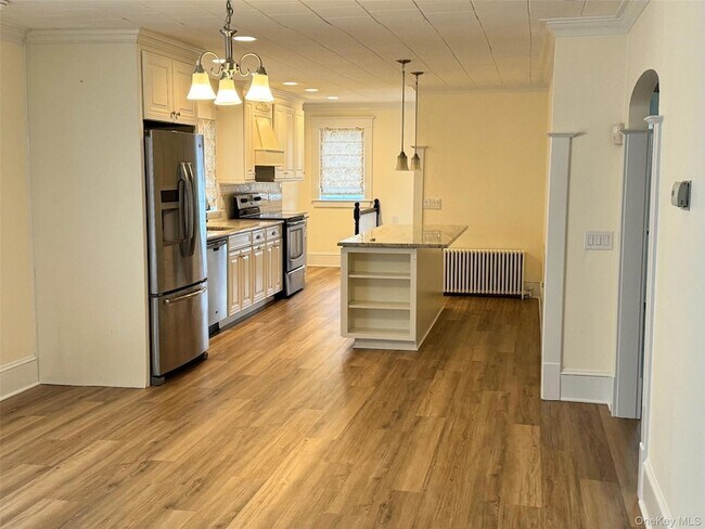 Foto del edificio - 22 W 1st St