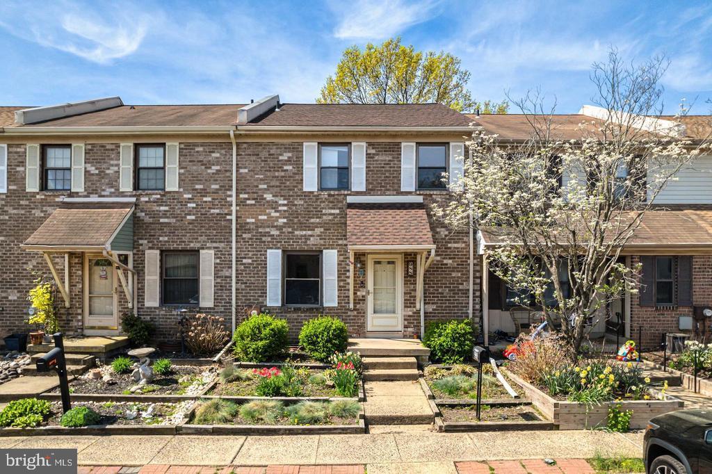 Foto principal - 988 Beechwood Pl