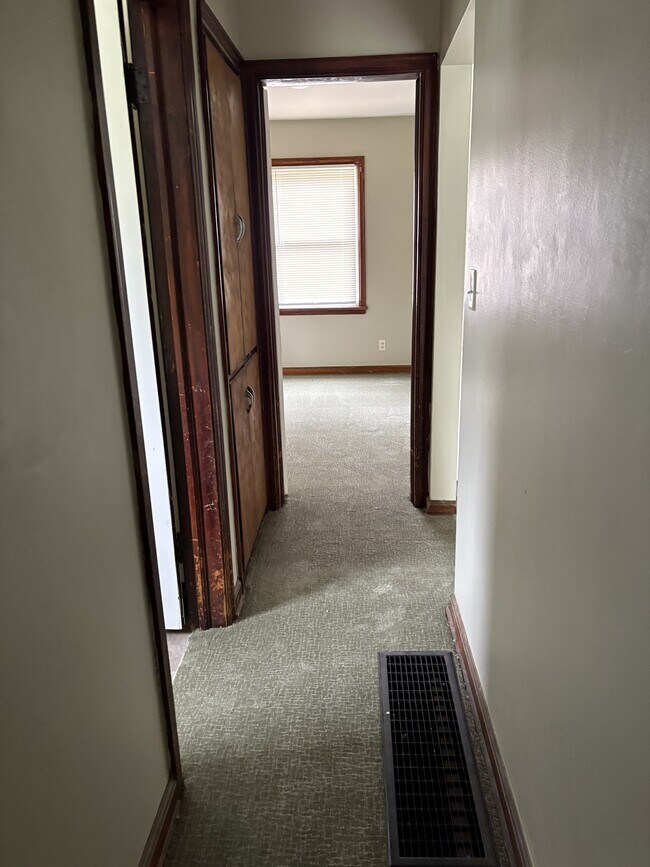 Building Photo - 1071 Geers Ave