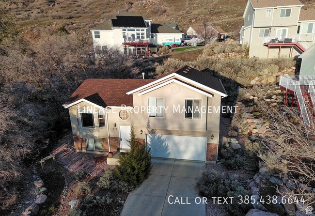 Building Photo - 412 Simoron Dr